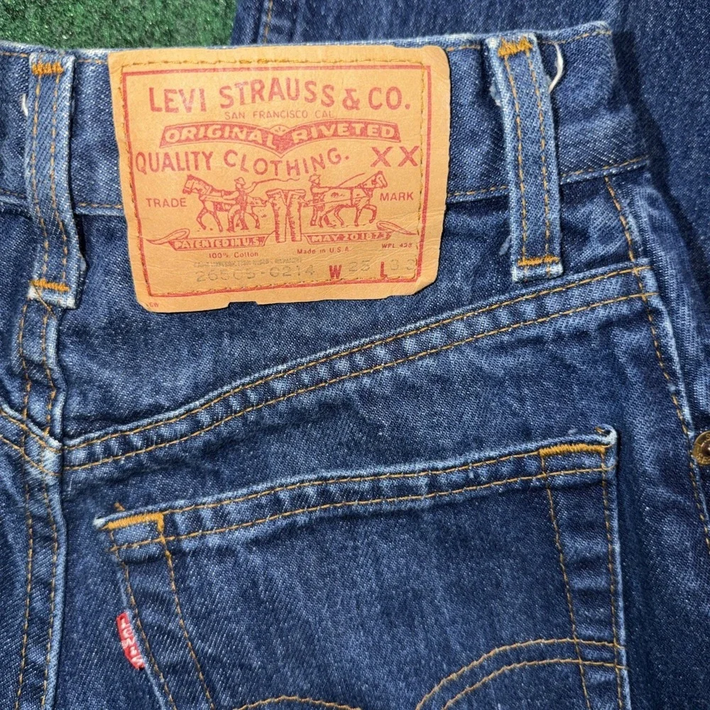 Vintage 1993 Levi's 505 Reg Fit Made In USA Jeans Mens 25x33 Dark Wash Jeans
